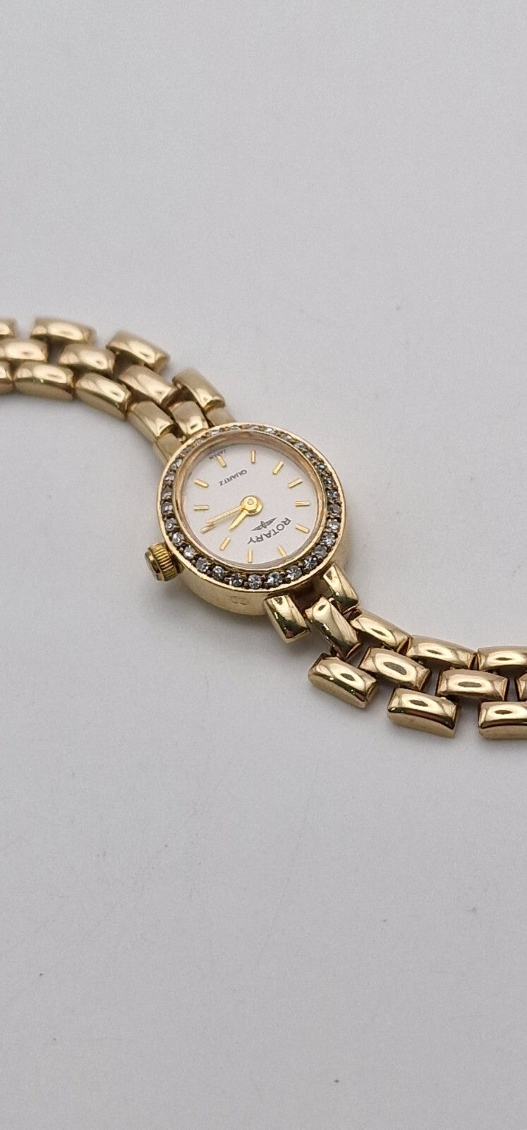 Rotary 9ct Gold Lady’s Diamond Watch | 30 Diamond Bezel | White Dial | 9ct Gold Bracelet | Vintage Luxury Timepiece