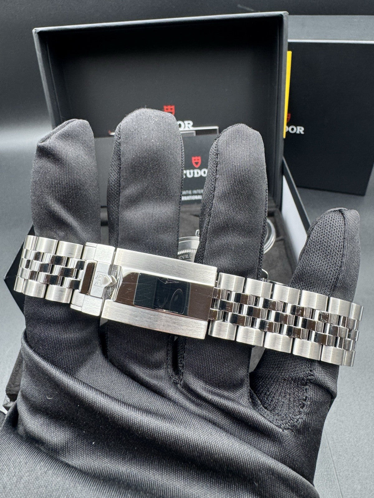 2025 Tudor Black Bay 58 Burgundy Jubilee 39mm 5-Link Red M7939A1A0RU-0001