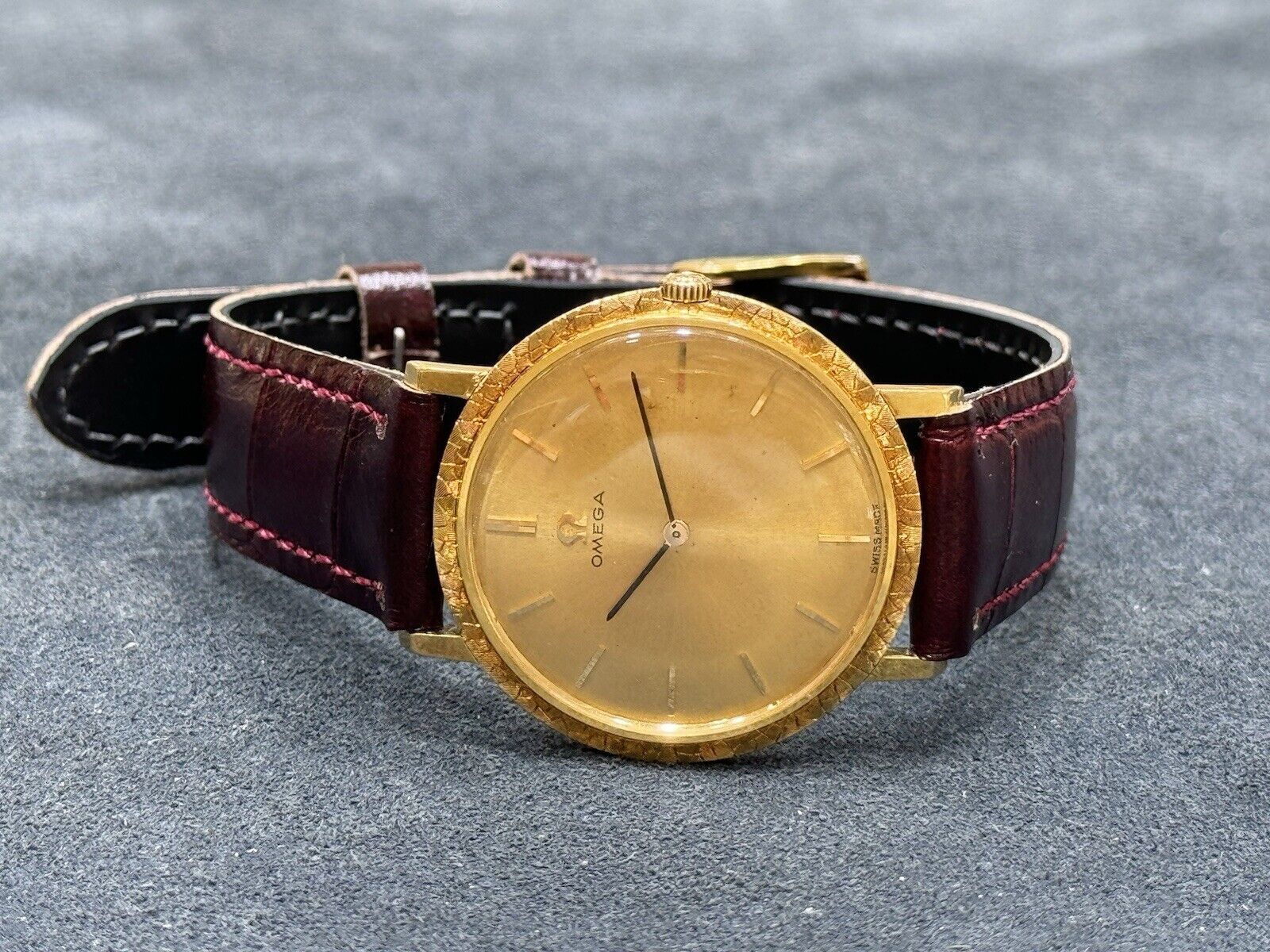 Omega Watch Manual Cal.620 Solid Gold 18K 750 Mens Swiss Made