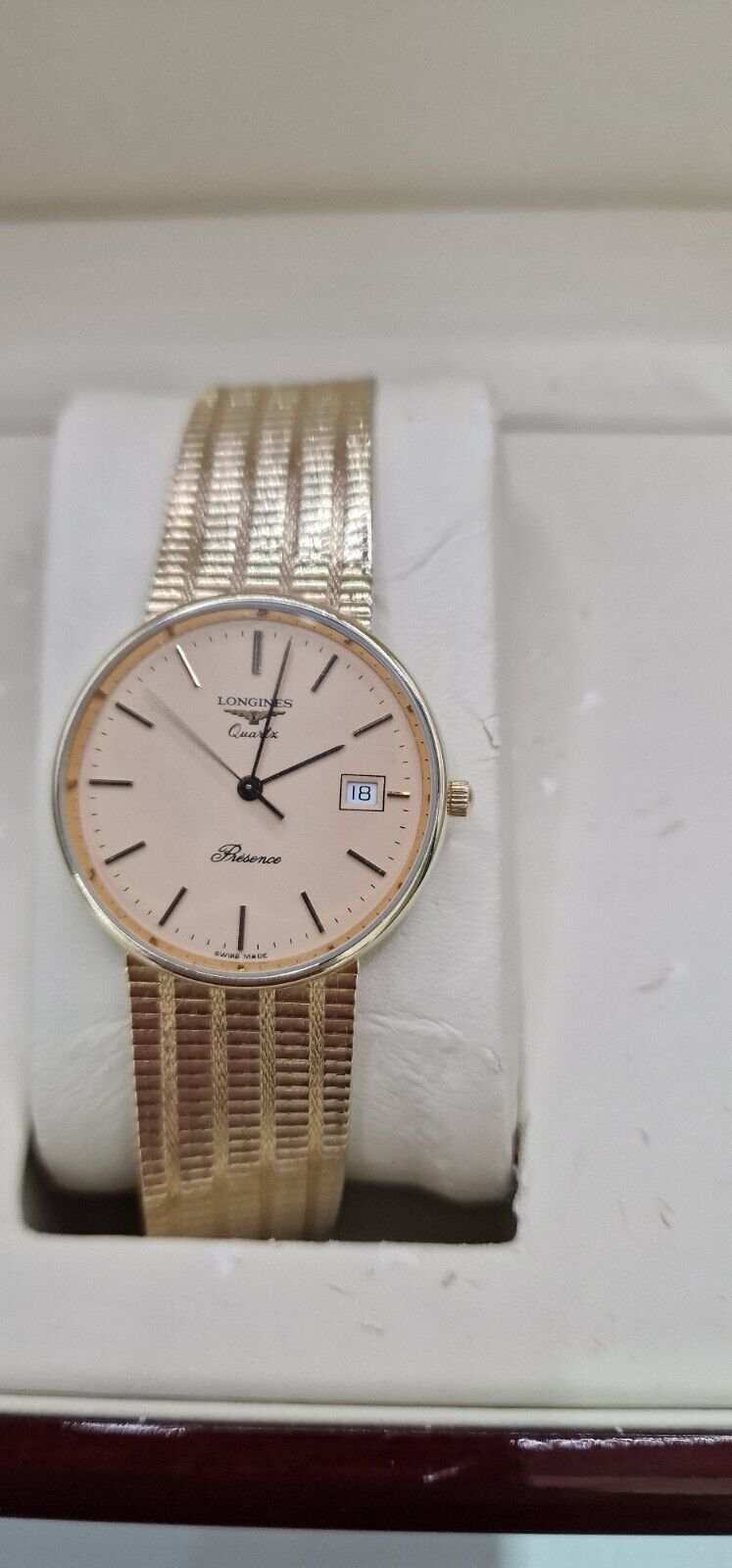 Longines Présence Gents 9ct Gold Watch | Salmon Dial | Six Jewel Movement | 9ct Gold Bracelet | Vintage Luxury Timepiece | With Longines Box