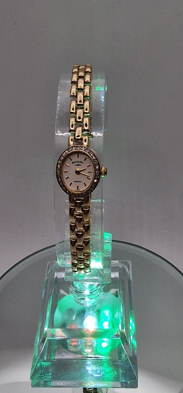 Rotary 9ct Gold Lady’s Diamond Watch | 30 Diamond Bezel | White Dial | 9ct Gold Bracelet | Vintage Luxury Timepiece