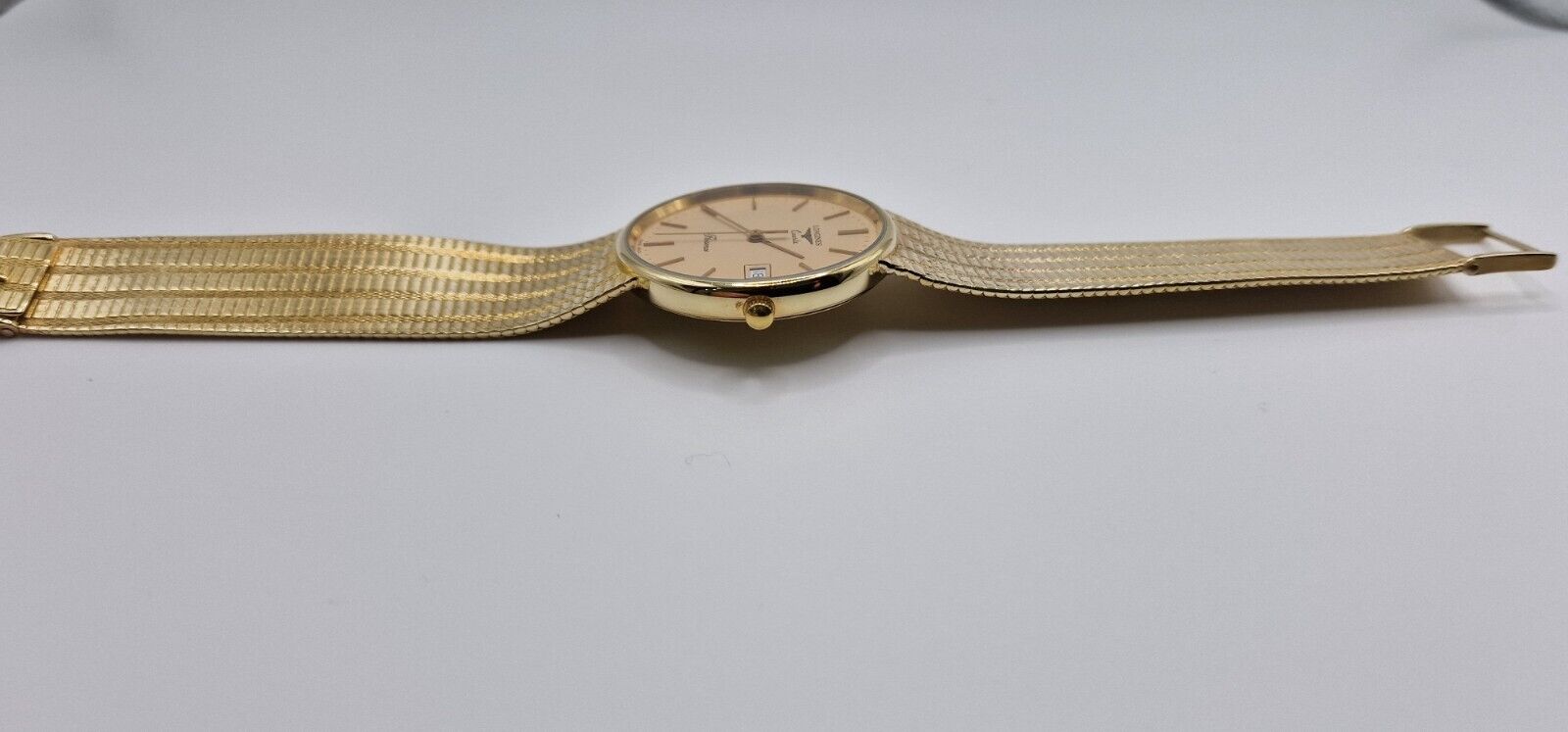 Longines Présence Gents 9ct Gold Watch | Salmon Dial | Six Jewel Movement | 9ct Gold Bracelet | Vintage Luxury Timepiece | With Longines Box