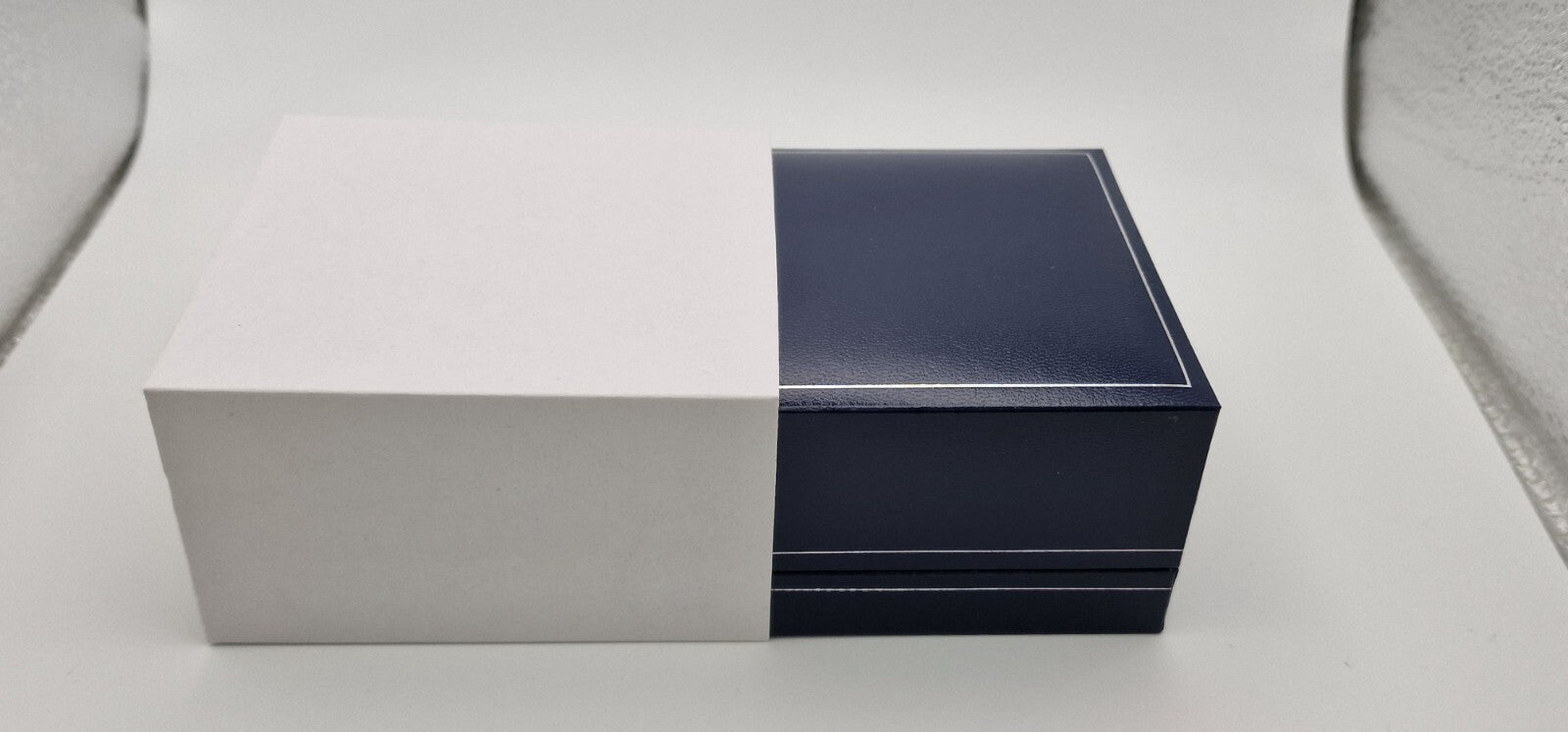 Omega 9ct Gold Vintage 1960's Mechanical Lady's Watch on 9ct Gold Bracelet.