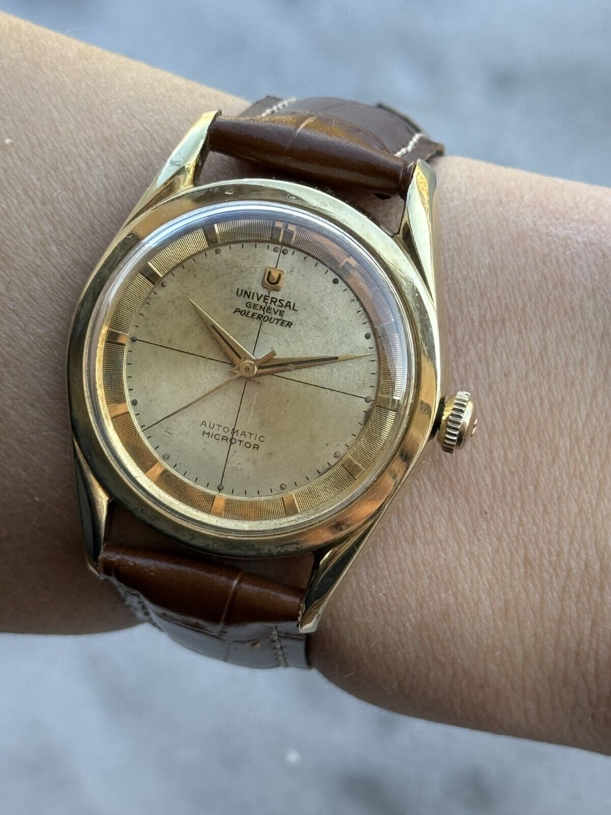 Vintage Universal Geneve Polerouter Micro Rotor Automatic Cal.215 Gold & Steel