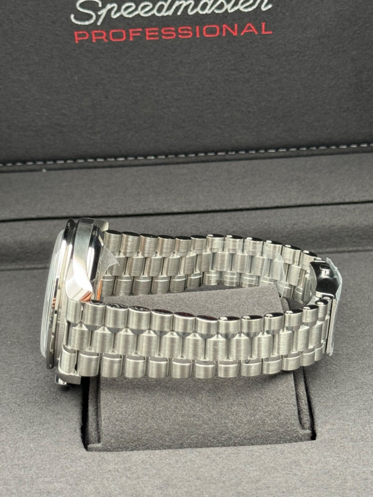 2025 OMEGA SPEEDMASTER MOONWATCH NEW WHITE DIAL 42MM WATCH 310.30.42.50.04.001