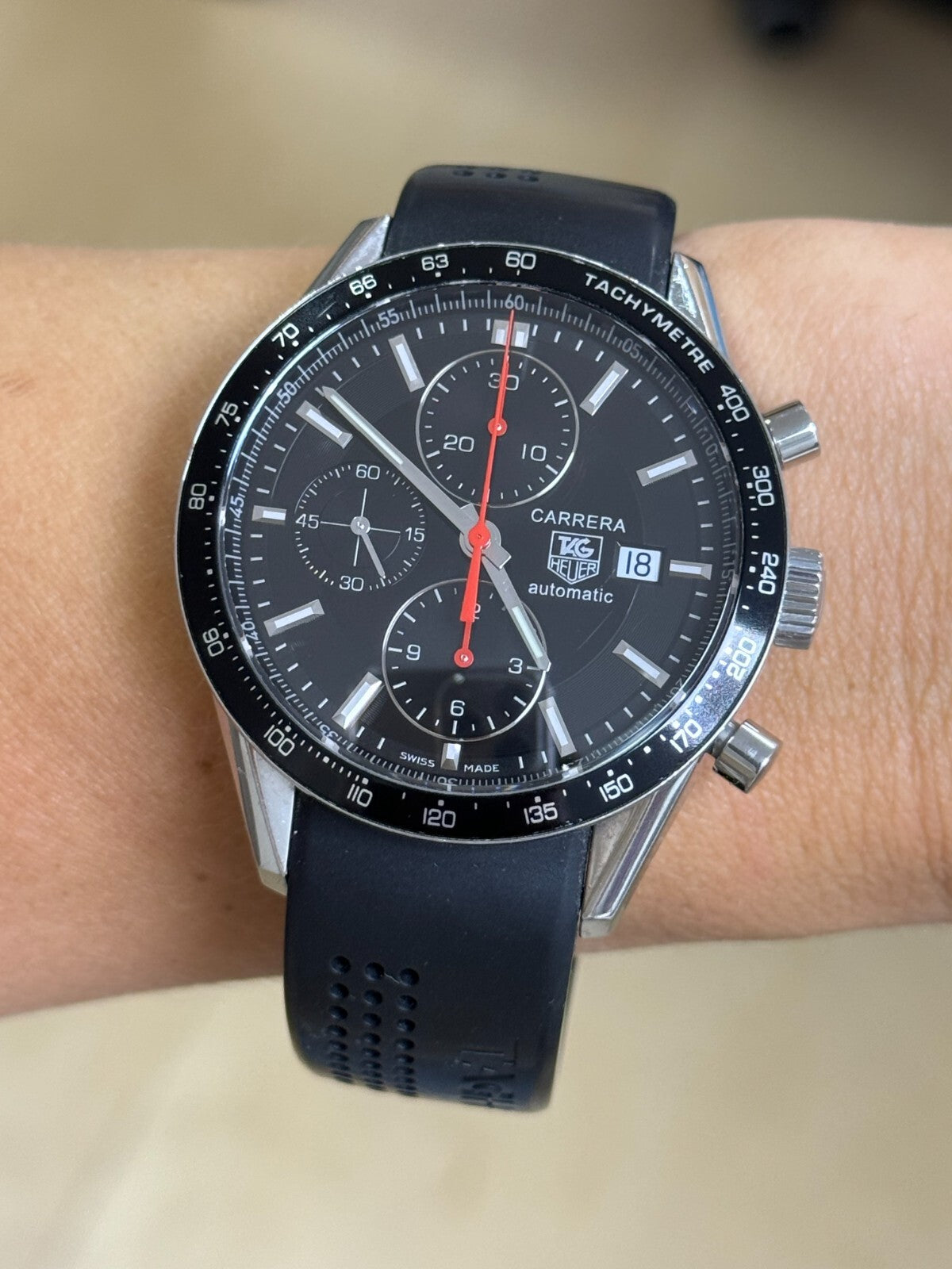 Tag Heuer Carrera Calibre 16 Chronograph | Ref. CV2014-2 | 41.5mm Swiss Automatic Men’s Watch | Original Dial & Rubber Strap