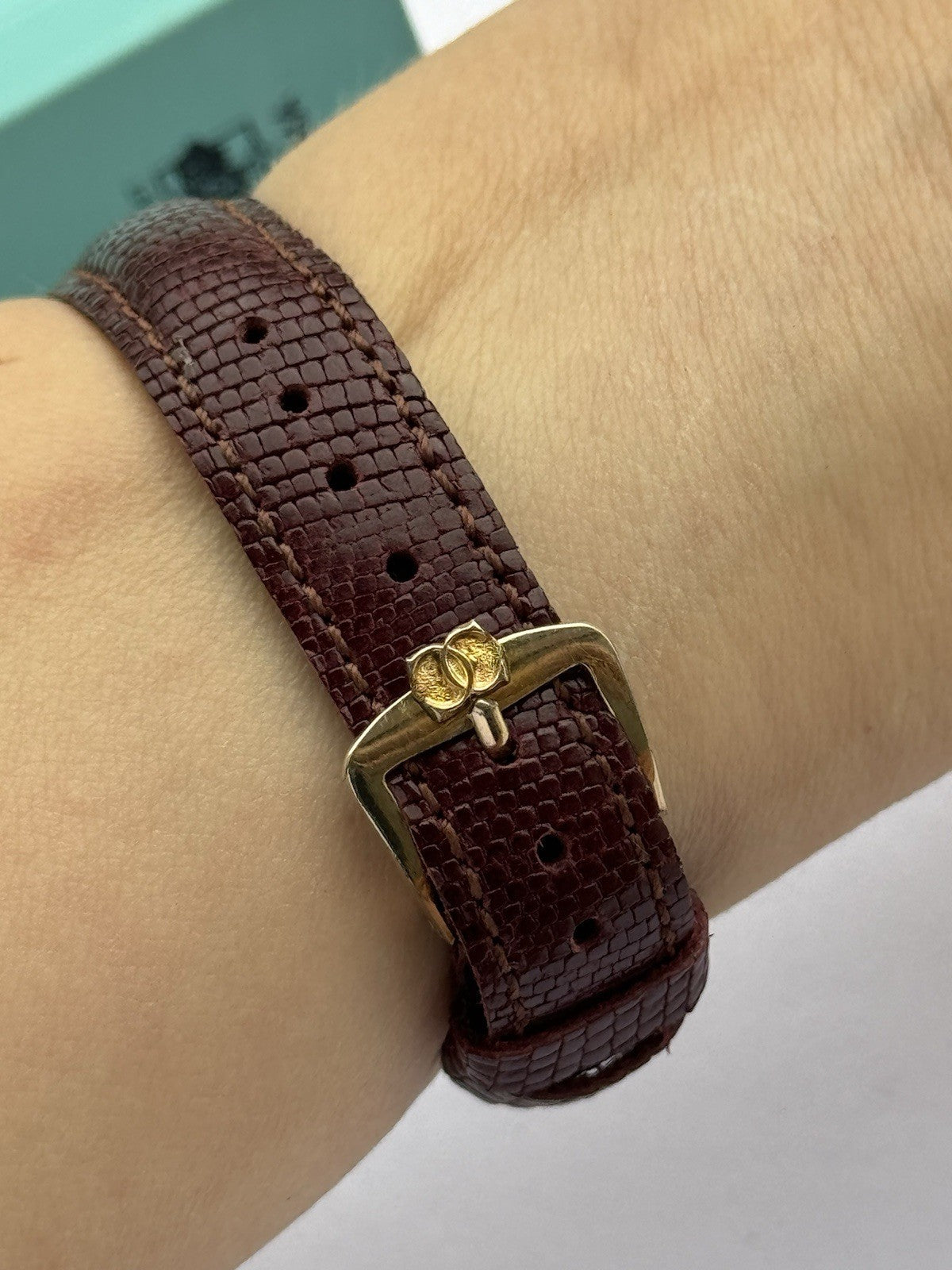 Cartier Tank Vermeil Manual Watch | Vintage Lady’s Swiss Made | Gold-Plated Stainless Steel | 24mm Case | New Leather Strap