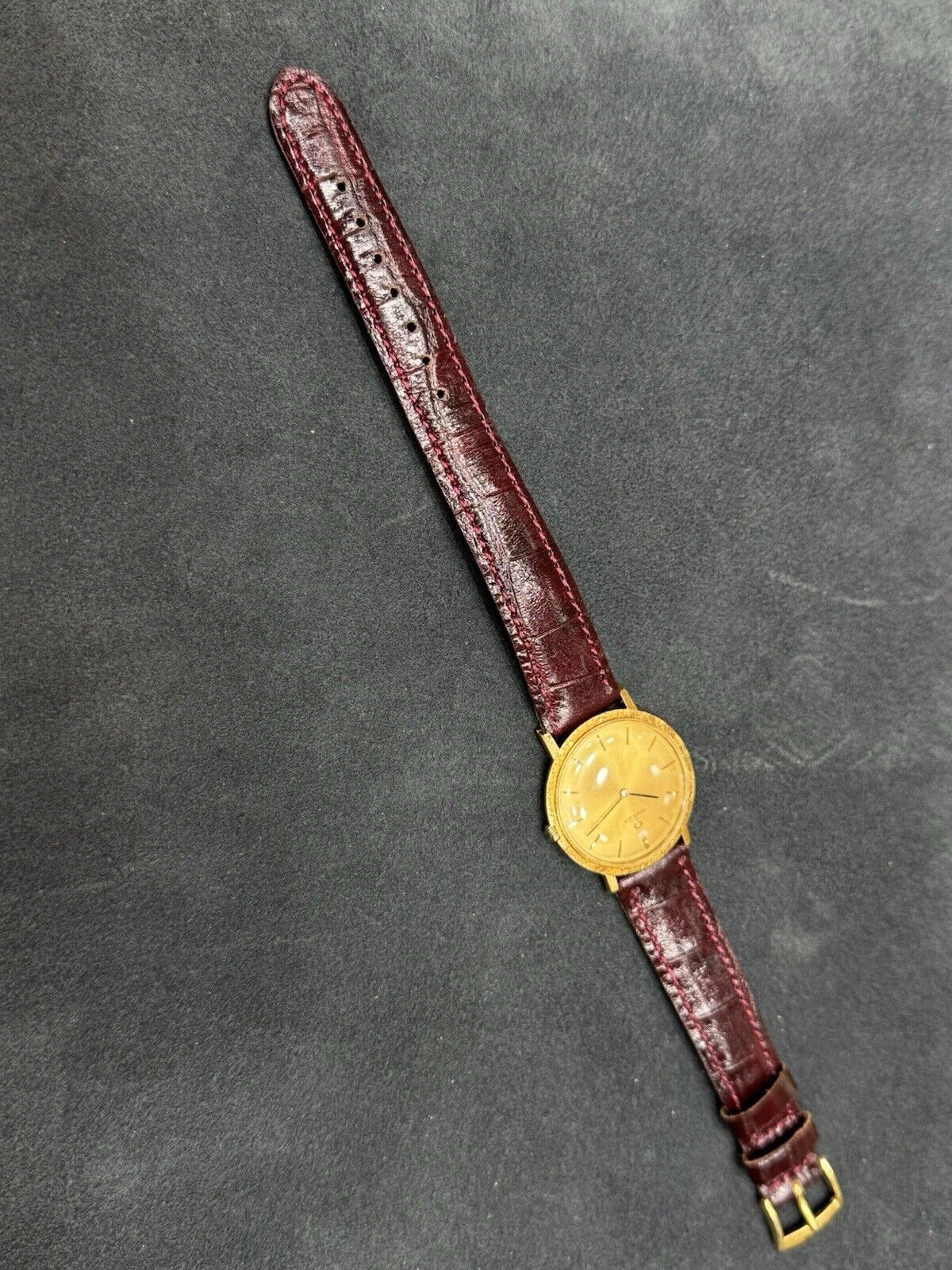 Omega Watch Manual Cal.620 Solid Gold 18K 750 Mens Swiss Made