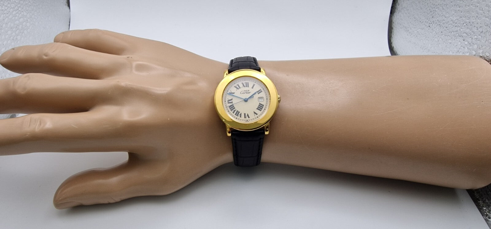 Must de Cartier Ronde 18ct Gold on Sterling Silver Mid Size Gents Watch.