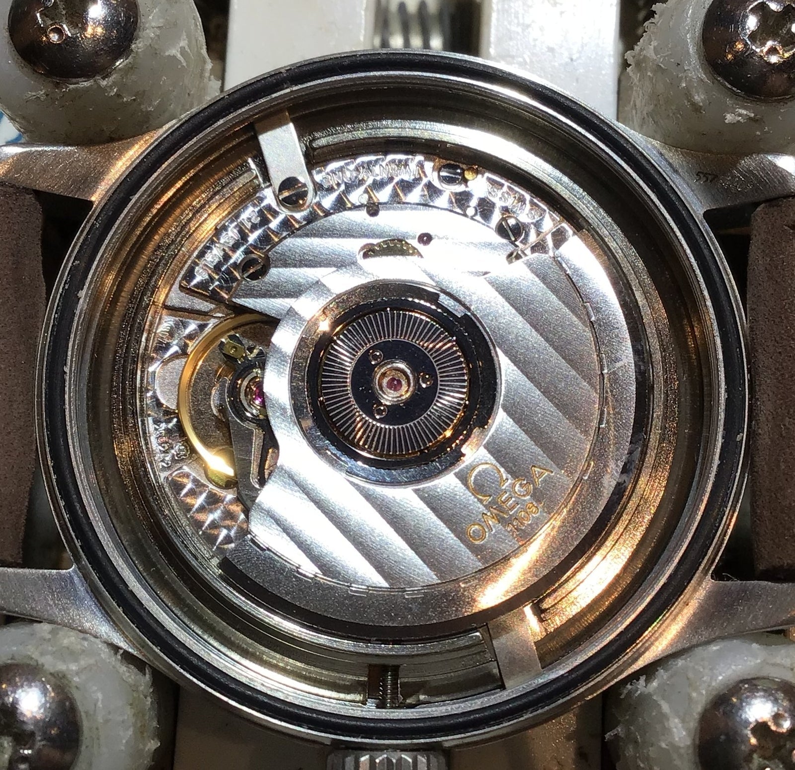 [A.MINT/Case ] Vintage Omega Dynamic Cal.1106 Black Dial AT 41MM Men's Watch