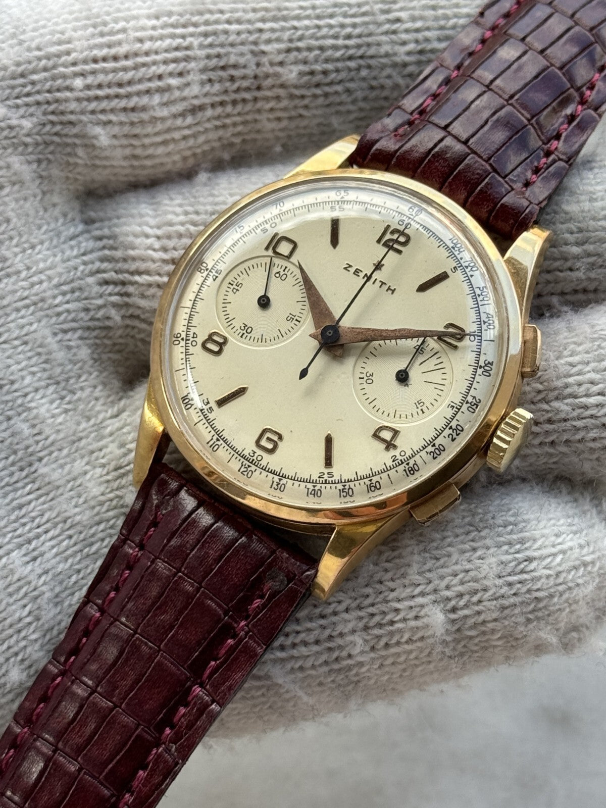 Vintage Zenith Chronograph Manual Cal.156 Solid Gold 18k Mens 37.5mm Swiss 19518