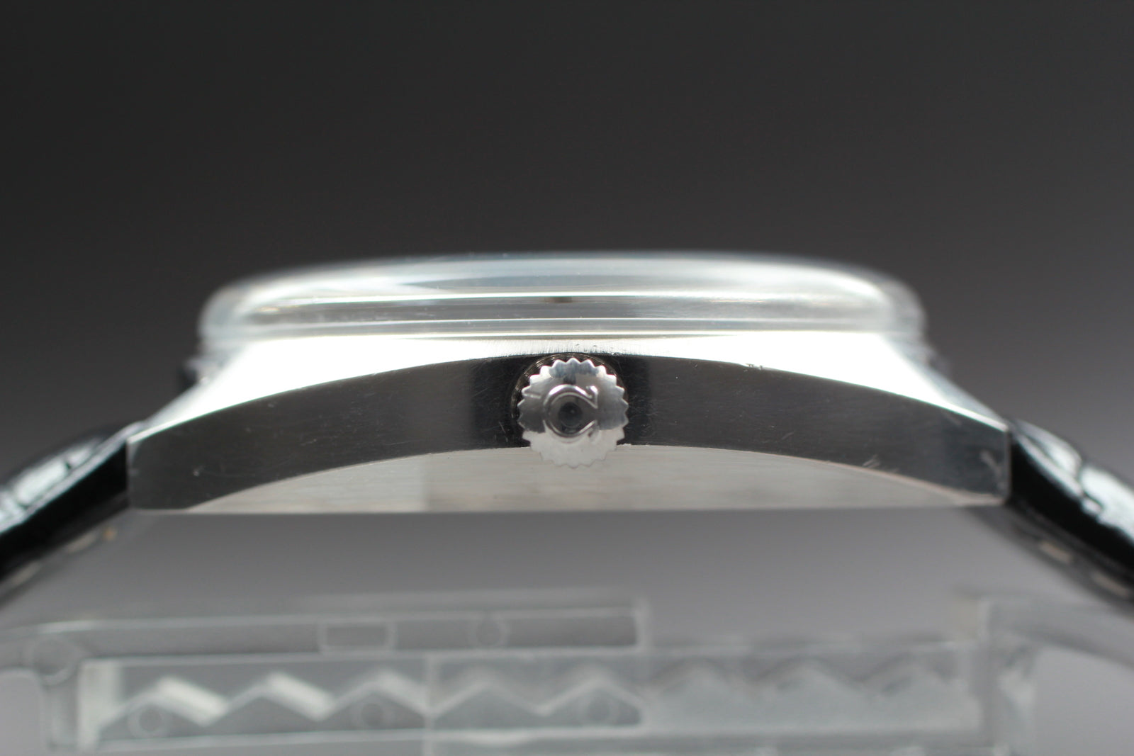 Vintage Omega Seamaster Cosmic Day-Date 166.036 Tool 107 Cal.752 Auto Watch