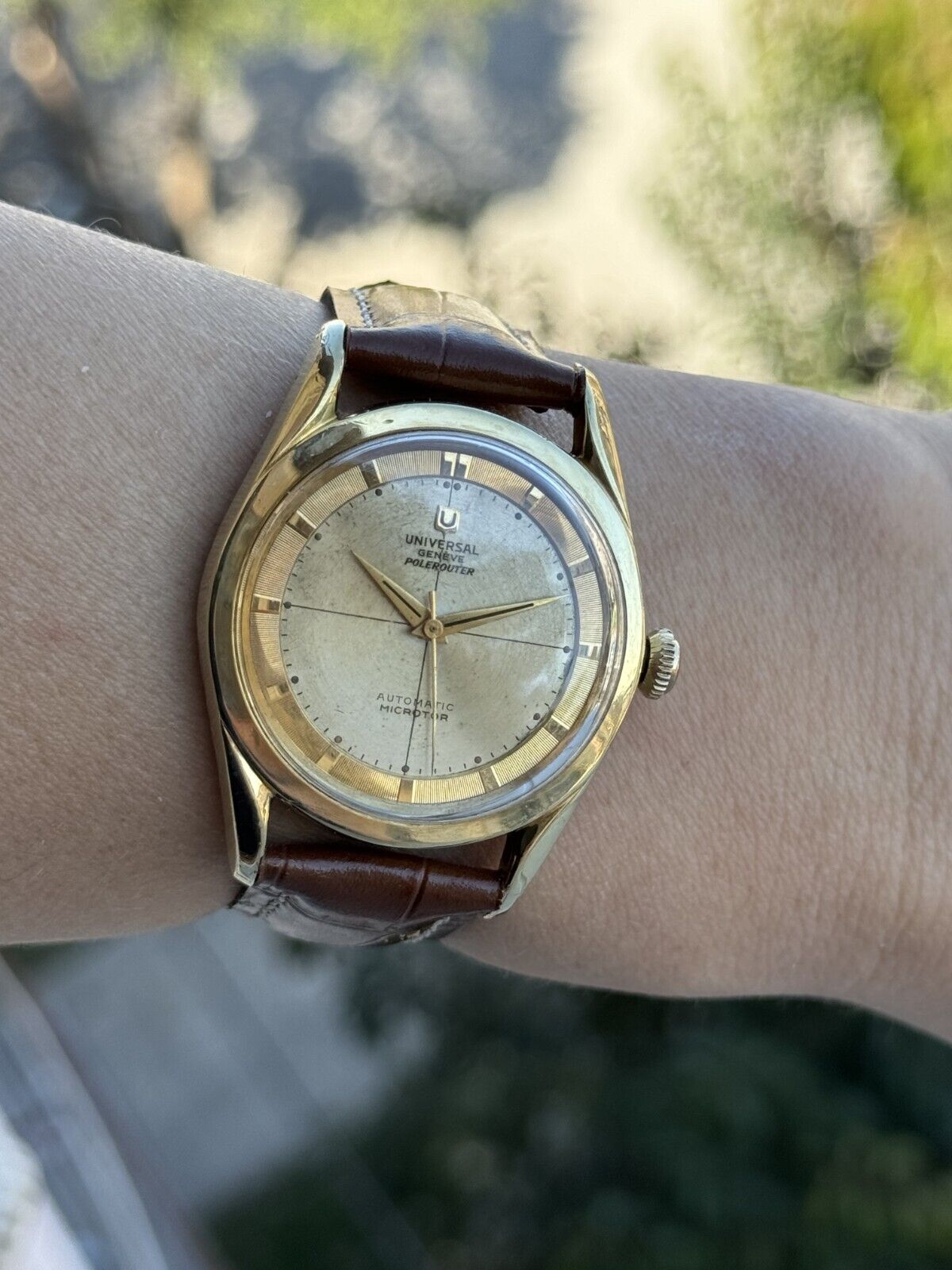 Vintage Universal Geneve Polerouter Micro Rotor Automatic Cal.215 Gold & Steel