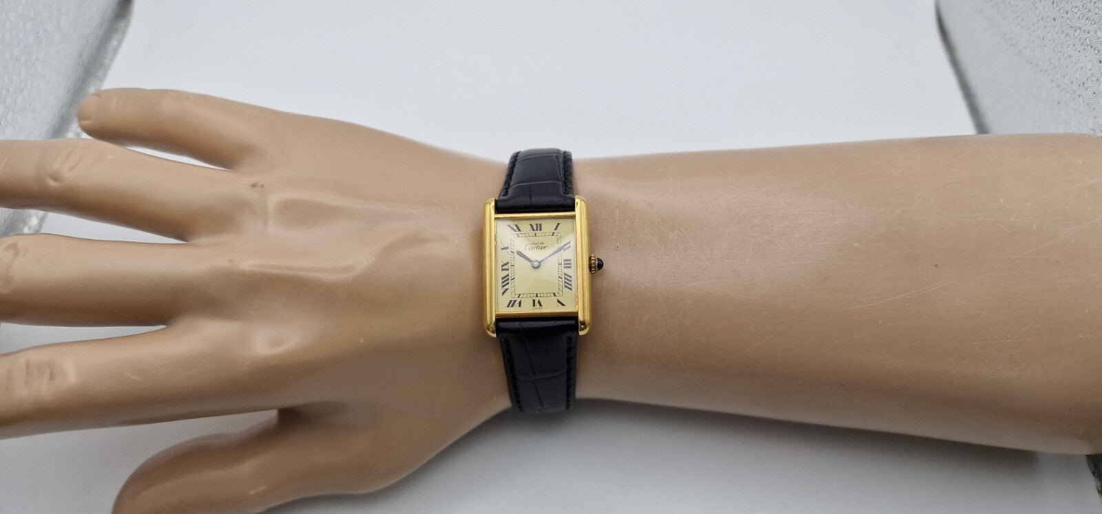 Must de Cartier Tank 18ct Gold on Silver Vintage Mid Size  Mechanical Watch.