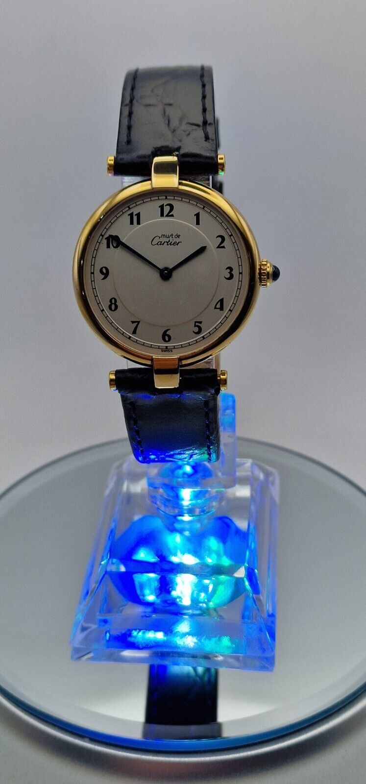 Must de Cartier Vendome 18ct Gold on Silver Mid Size Watch on New Leather Strap.