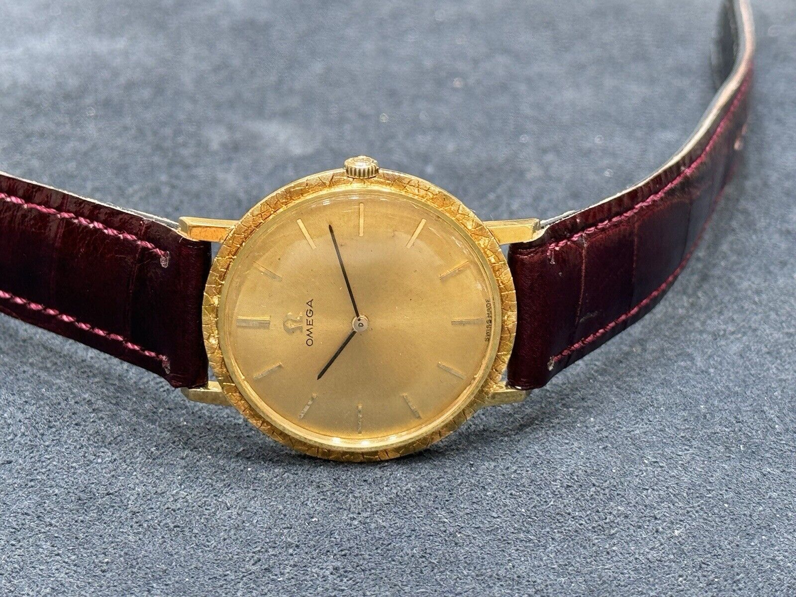 Omega Watch Manual Cal.620 Solid Gold 18K 750 Mens Swiss Made