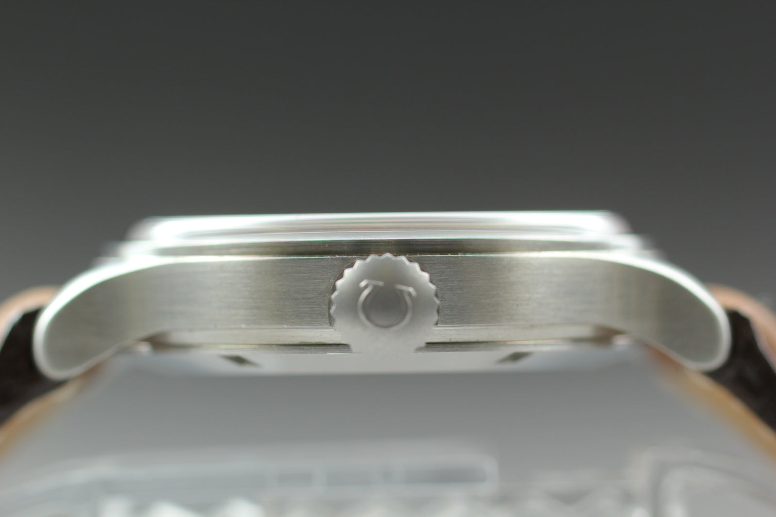 [A.MINT/Case ] Vintage Omega Dynamic Cal.1106 Black Dial AT 41MM Men's Watch