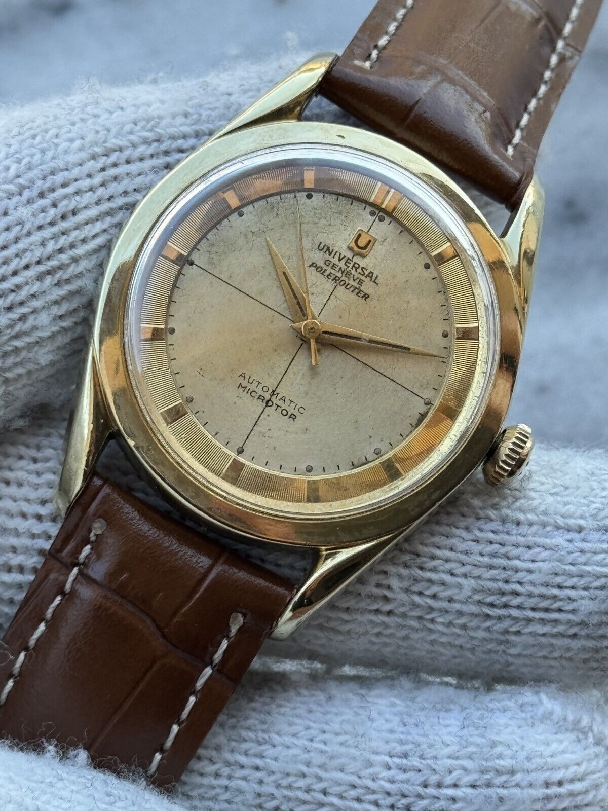 Vintage Universal Geneve Polerouter Micro Rotor Automatic Cal.215 Gold & Steel