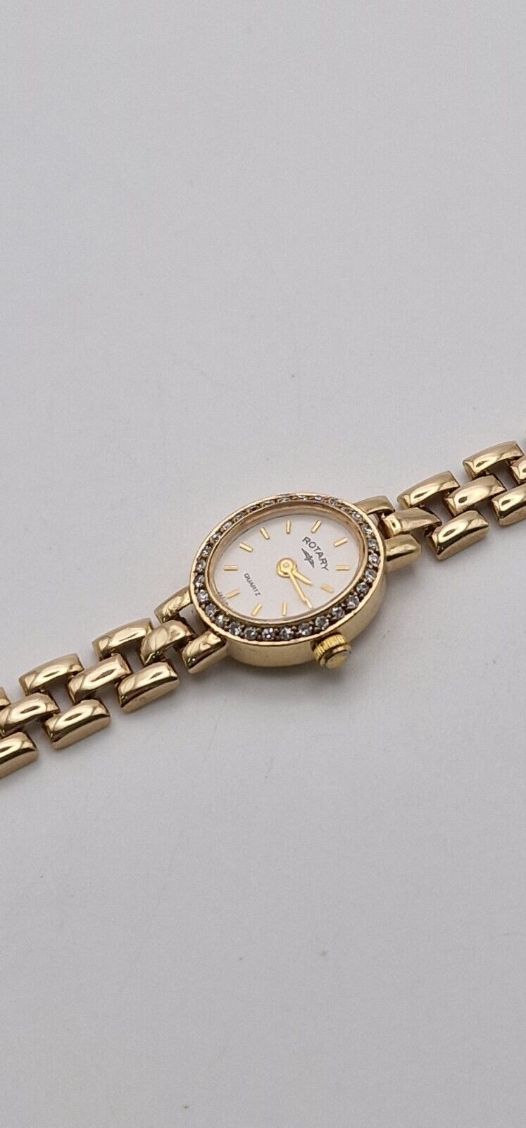 Rotary 9ct Gold Lady’s Diamond Watch | 30 Diamond Bezel | White Dial | 9ct Gold Bracelet | Vintage Luxury Timepiece