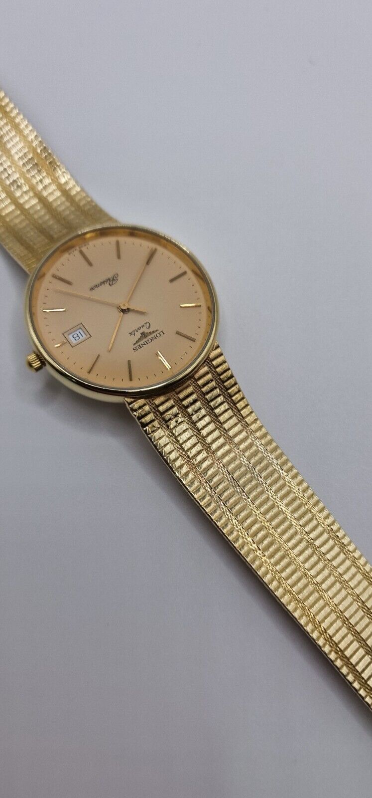 Longines Présence Gents 9ct Gold Watch | Salmon Dial | Six Jewel Movement | 9ct Gold Bracelet | Vintage Luxury Timepiece | With Longines Box