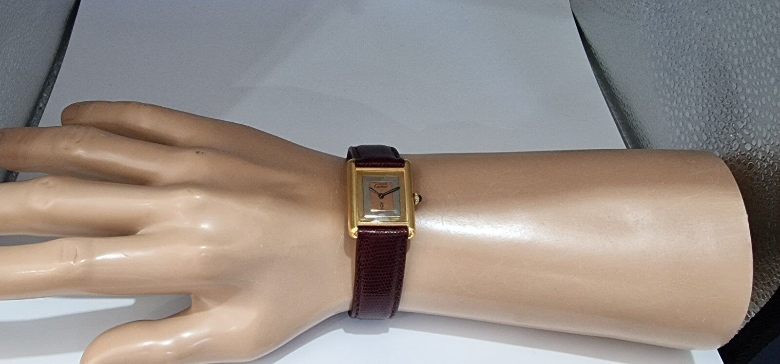 Must de Cartier Tank 18ct Gold on Silver Vintage Mid Size  Mechanical Watch.
