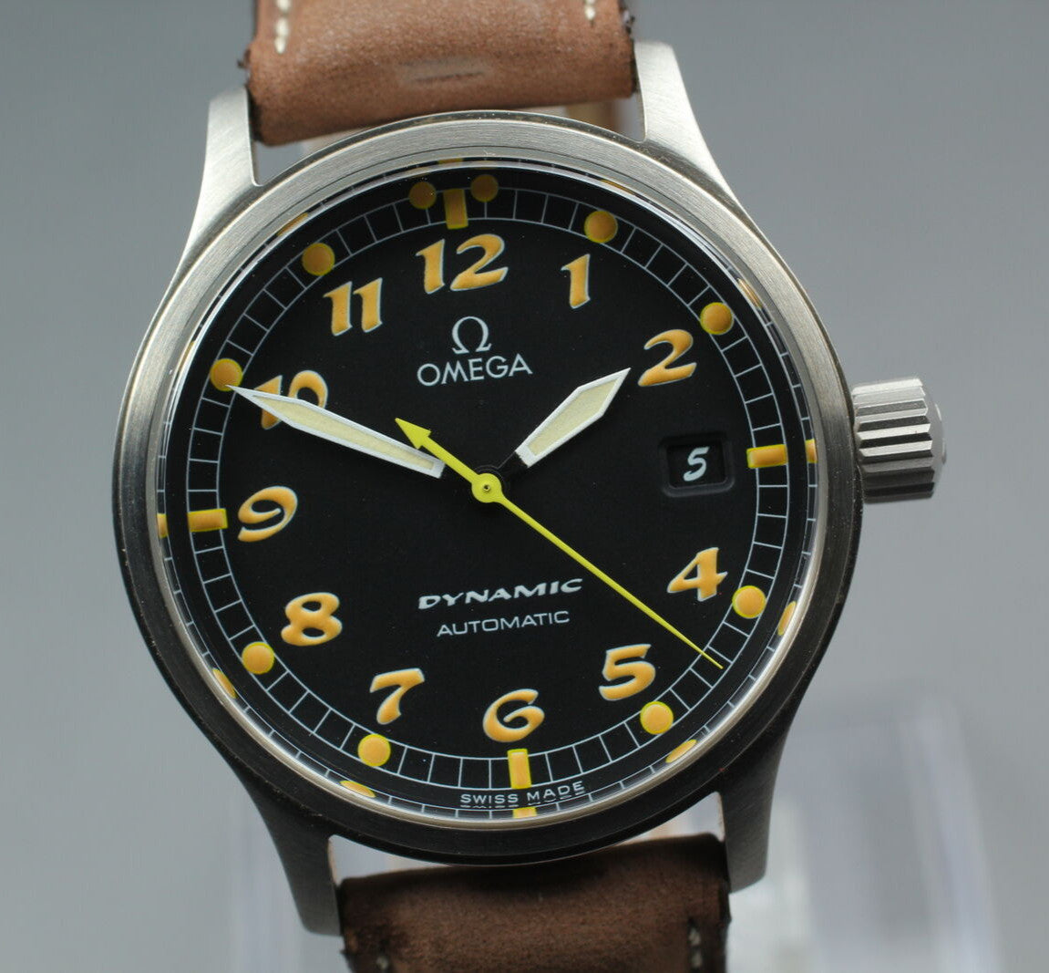 [A.MINT/Case ] Vintage Omega Dynamic Cal.1106 Black Dial AT 41MM Men's Watch