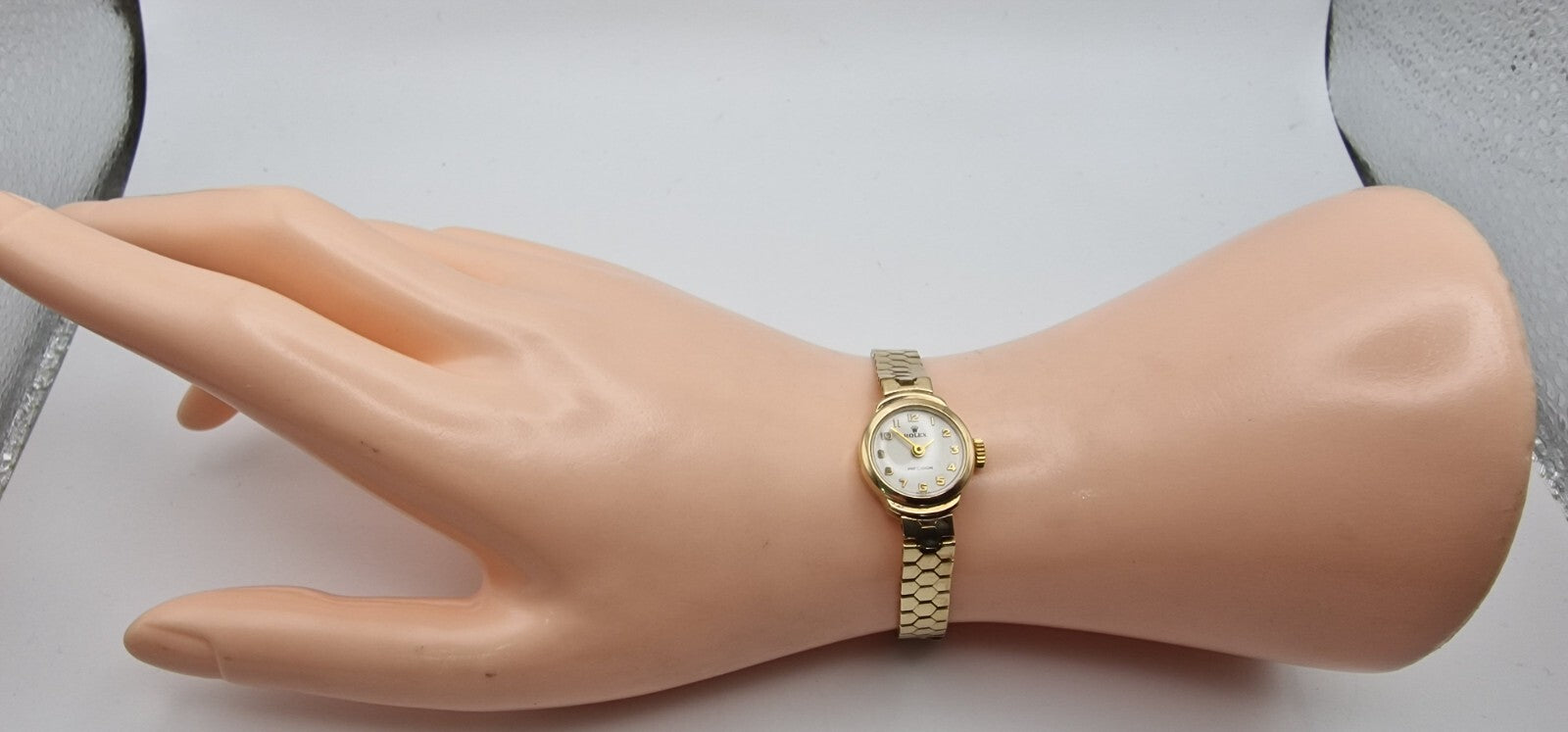 Rolex 9ct Gold Lady’s Vintage 1950’s Mechanical Watch | Precision | 17 Jewel Movement | Gold Bracelet