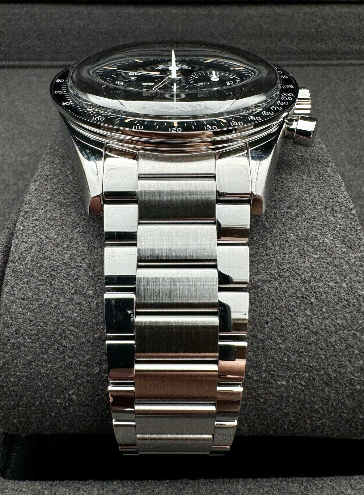 2025 OMEGA Speedmaster First in Space 310.30.40.50.06.001  Bracelet Watch