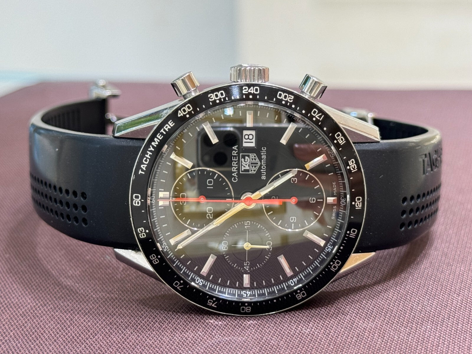 Tag Heuer Carrera Calibre 16 Chronograph | Ref. CV2014-2 | 41.5mm Swiss Automatic Men’s Watch | Original Dial & Rubber Strap