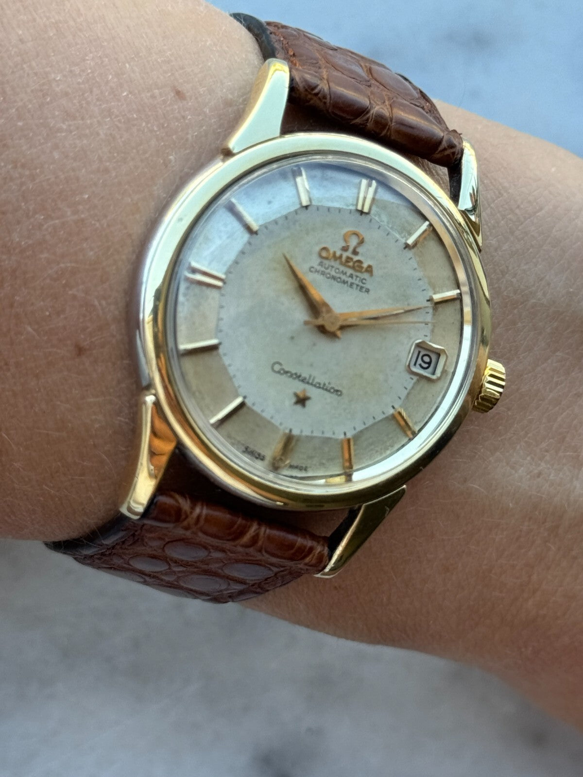 Omega Constellation Automatic Pie Pan Dial Gold & Steel Mens 34mm Swiss Made