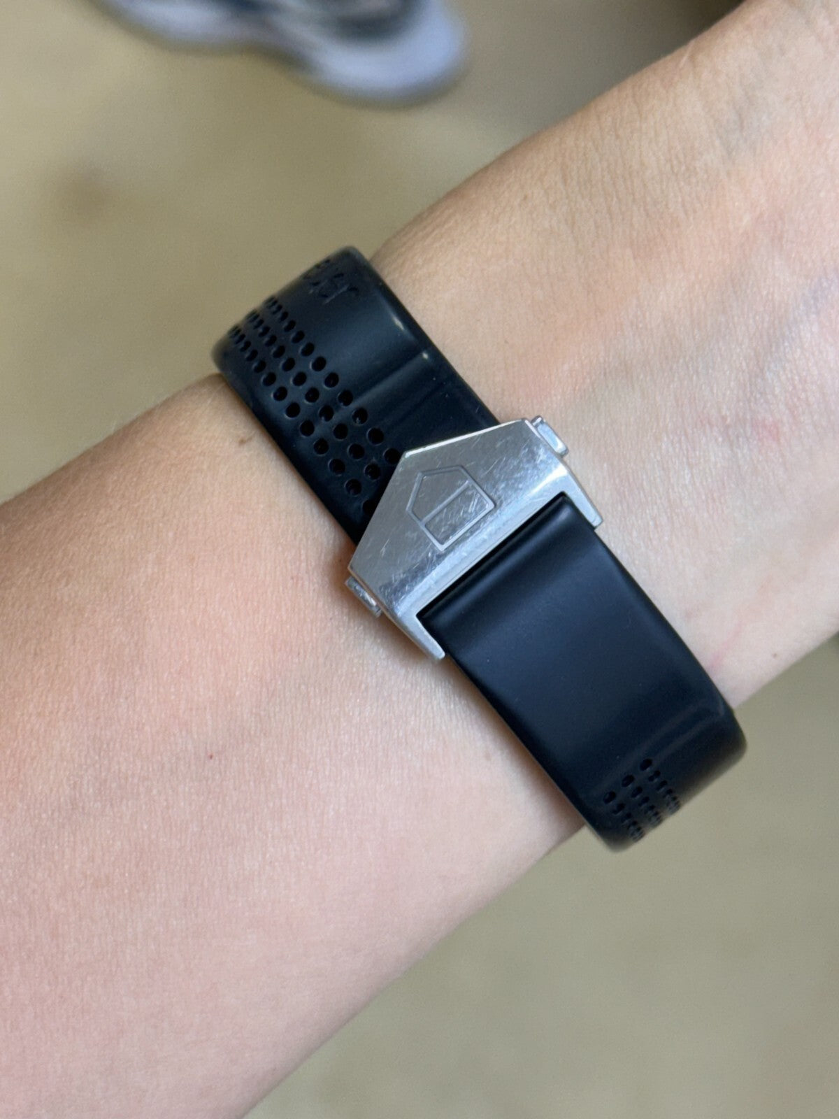 Tag Heuer Carrera Calibre 16 Chronograph | Ref. CV2014-2 | 41.5mm Swiss Automatic Men’s Watch | Original Dial & Rubber Strap