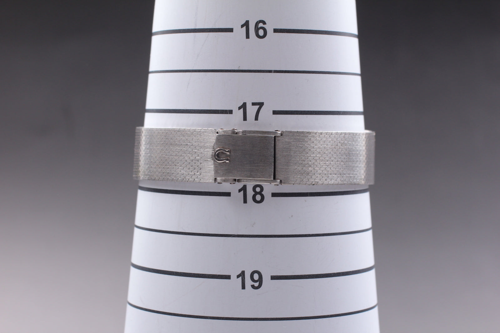 [N.MINT ] VTG1973 Omega Geneve Diamond Bezel Manual Winding 27MM Ladies Watch